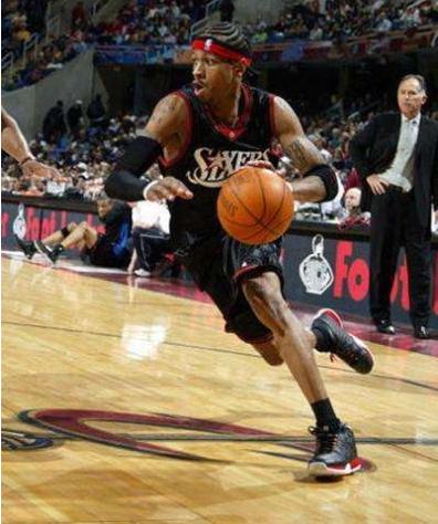 库德：皇马踢过没正统边后卫的比赛；阿隆索不会被舆论影响（库德：皇马曾无正牌边后卫出战；阿隆索不会被舆论左右）