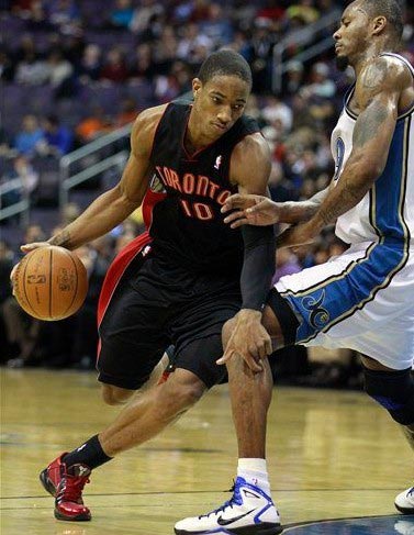 拜仁CEO：我希望续约于帕梅卡诺，卡尔为青训球员树立榜样（拜仁高层：希望续签于帕梅卡诺，卡尔是青训球员的楷模）