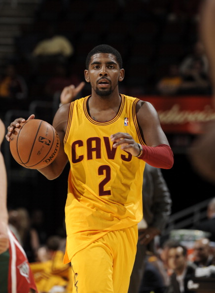 图片报：勒沃库森遭遇多次意外事件，到达曼市时已延误数小时（图片报：勒沃库森旅途波折不断，抵达曼市延误数小时）