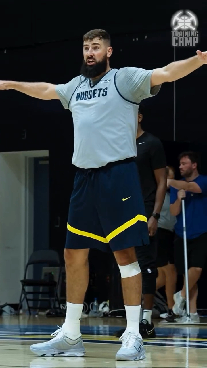 刘殿座：中超最佳守门员奖项对我意义重大，是鼓励也是鞭策（刘殿座：中超最佳门将对我意义非凡，既是激励也是鞭策）