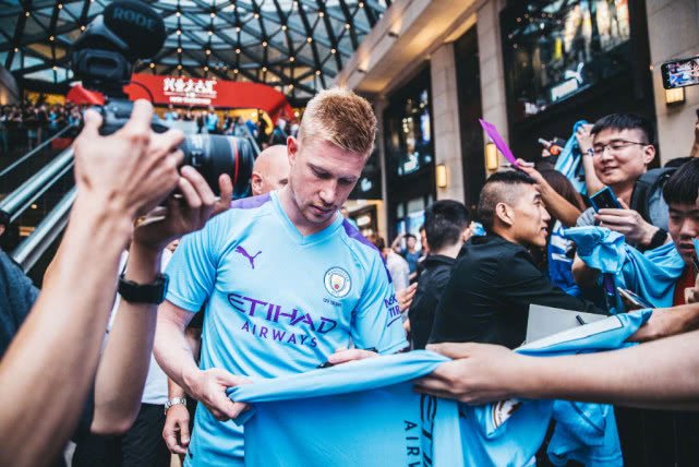 25年国家队比赛结束了，明年又是世界杯了。回想2...（国家队2025赛季收官，世界杯年将至：回望这两年）