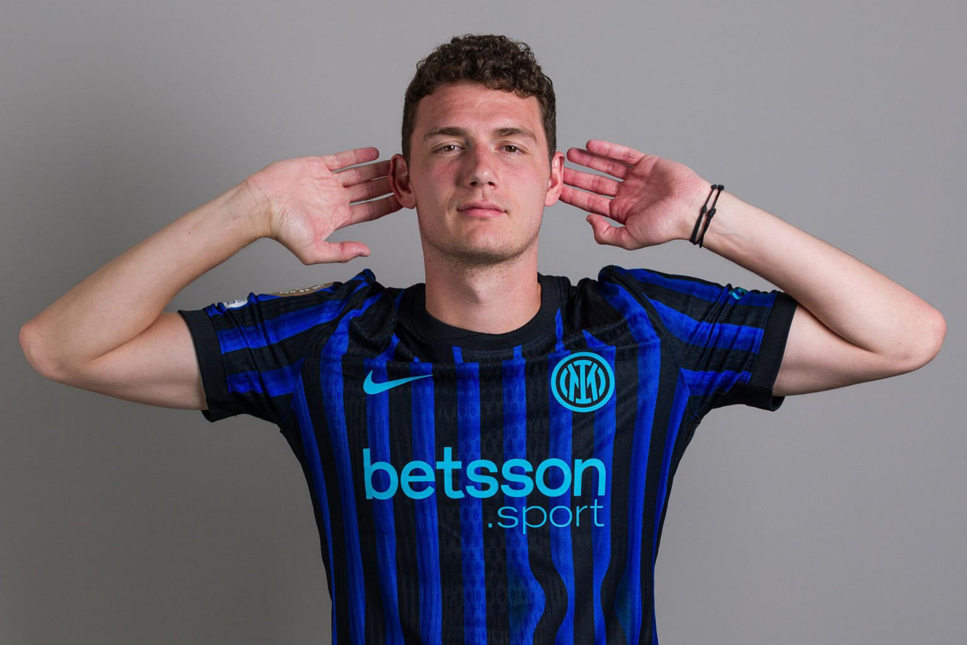 布鲁日主帅：我们采取了正确的战术，三破巴萨球门让我满意（布鲁日主帅：战术部署奏效，三次攻破巴萨大门让我满意）