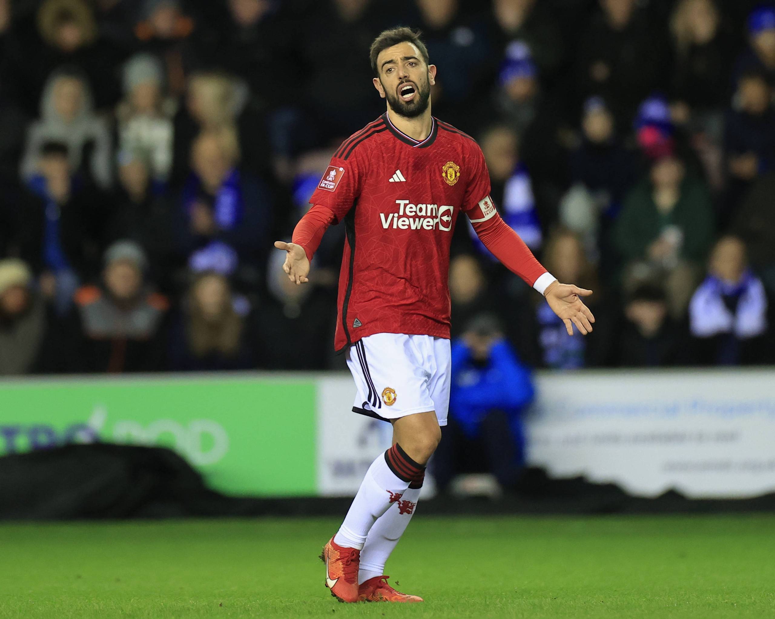 新一轮的欧冠势力版图更新：本轮阿森纳击败拜仁慕尼...（欧冠格局再洗牌：阿森纳本轮力克拜仁慕尼黑）