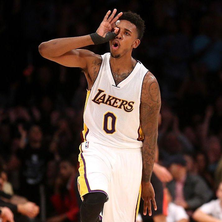 皇马最新伤病情况：赫伊森&阿拉巴预计将于近期回归（皇马伤情更新：赫伊森、阿拉巴有望短期内复出）