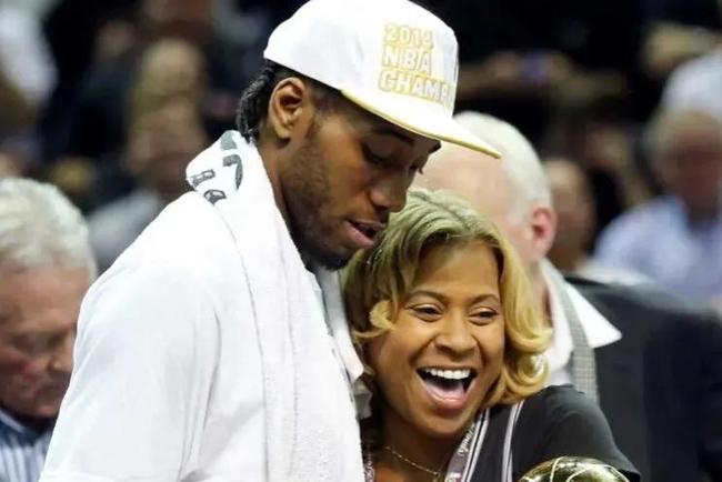 英超替补进球后被换下，特罗萨德成阿森纳队史第三人