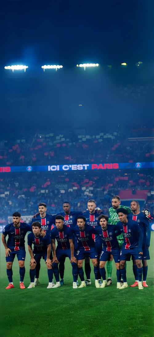 意媒：罗马瞄准齐尔克泽和弗伦德鲁普，计划冬窗补强锋线中场（意媒：罗马锁定齐尔克泽、弗伦德鲁普，冬窗拟补强锋线与中场）